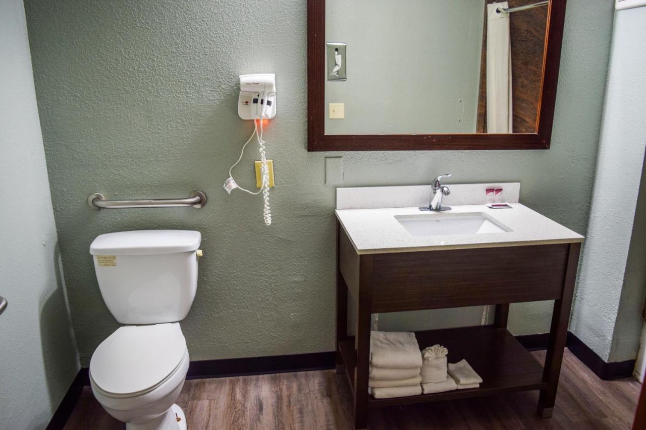 Motel Super 8 Downtown Raleigh Extérieur photo